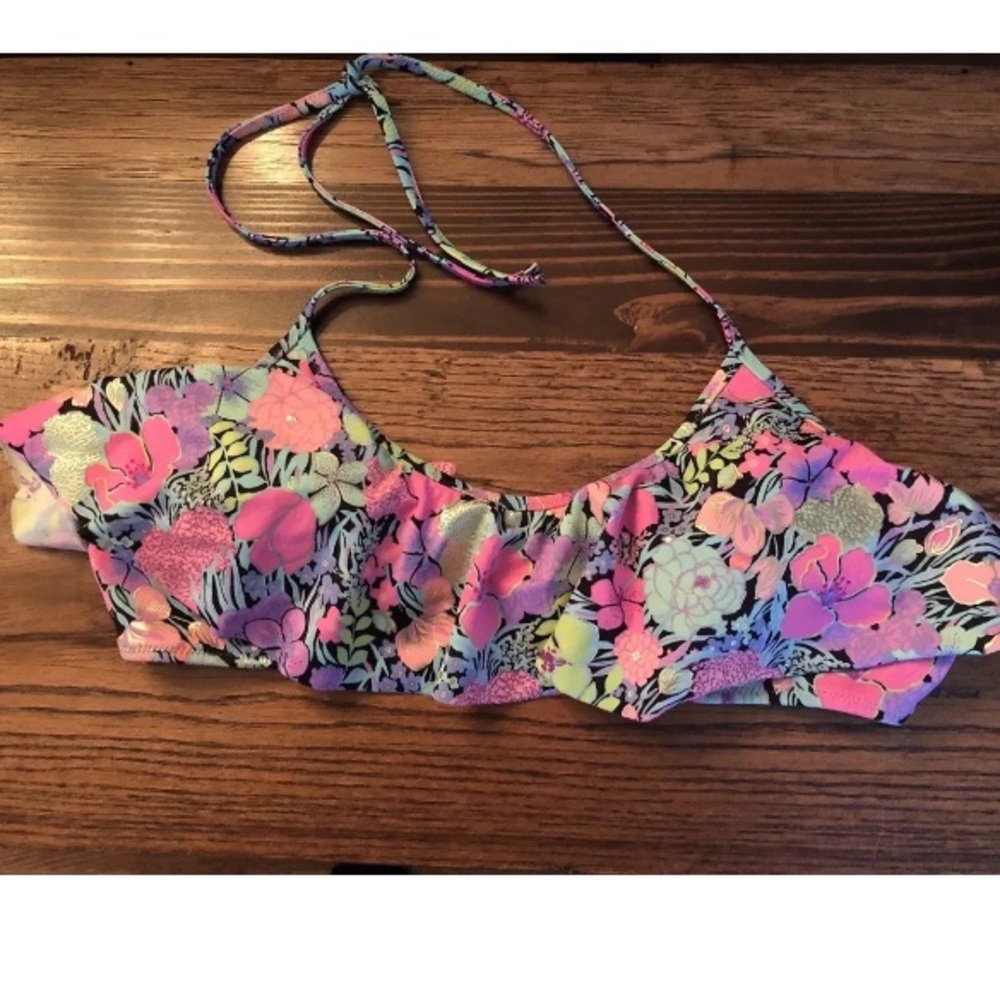 Victoria’s secret bikini top size Large NWOT